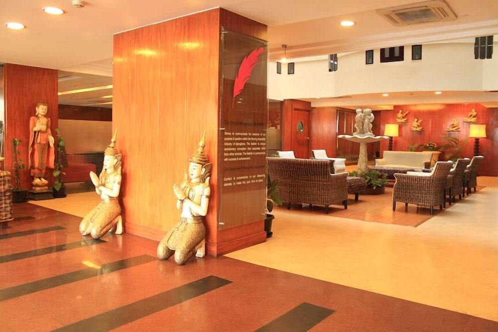 Hotel Shilton Royale Bangalore Exterior foto